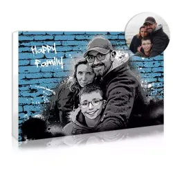 Photo de famille en affiche street art avec graffitis